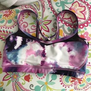 Lulu sports bra 💜